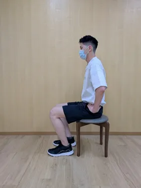 変形性膝関節症対策のストレッチ＿大腿四頭筋の筋力トレーニング